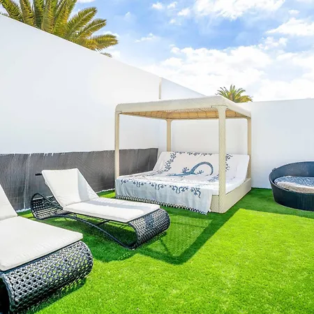 Farfara Villa *