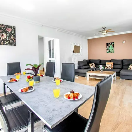 Farfara Villa